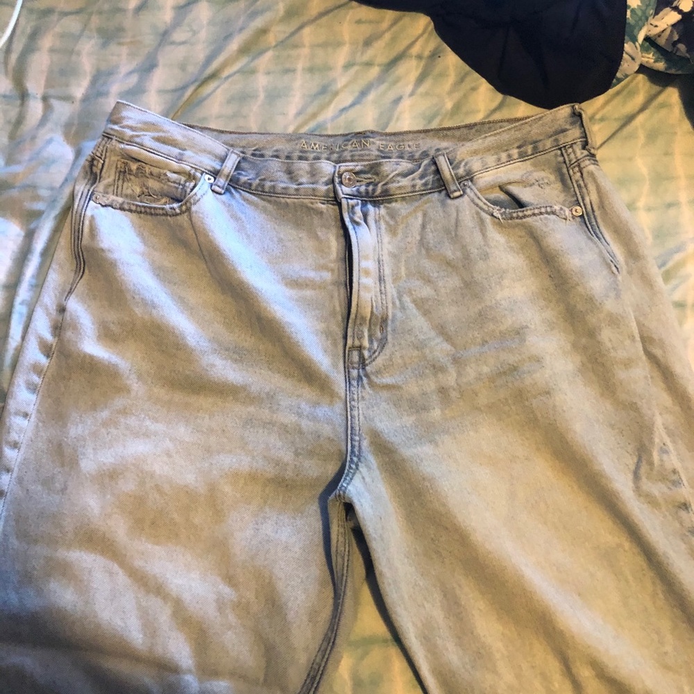 American Eagle Mom Jeans
